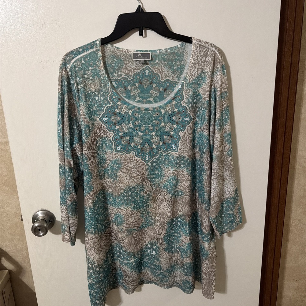 JM Collections Woman Mint Green and White Sequined Boho Blouse with Flaired Bell